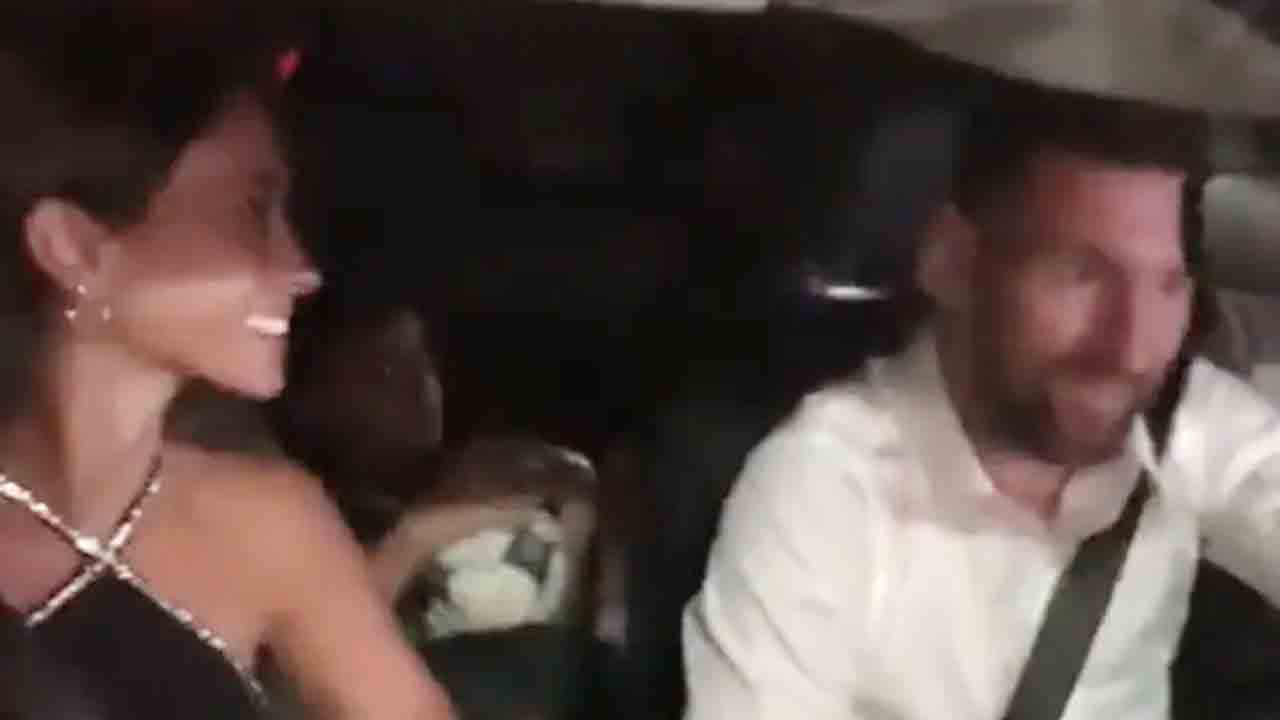 Lionel Messi | మెస్సి కారును చుట్టుముట్టిన అభిమానులు.. వీడియో వైరల్‌..!