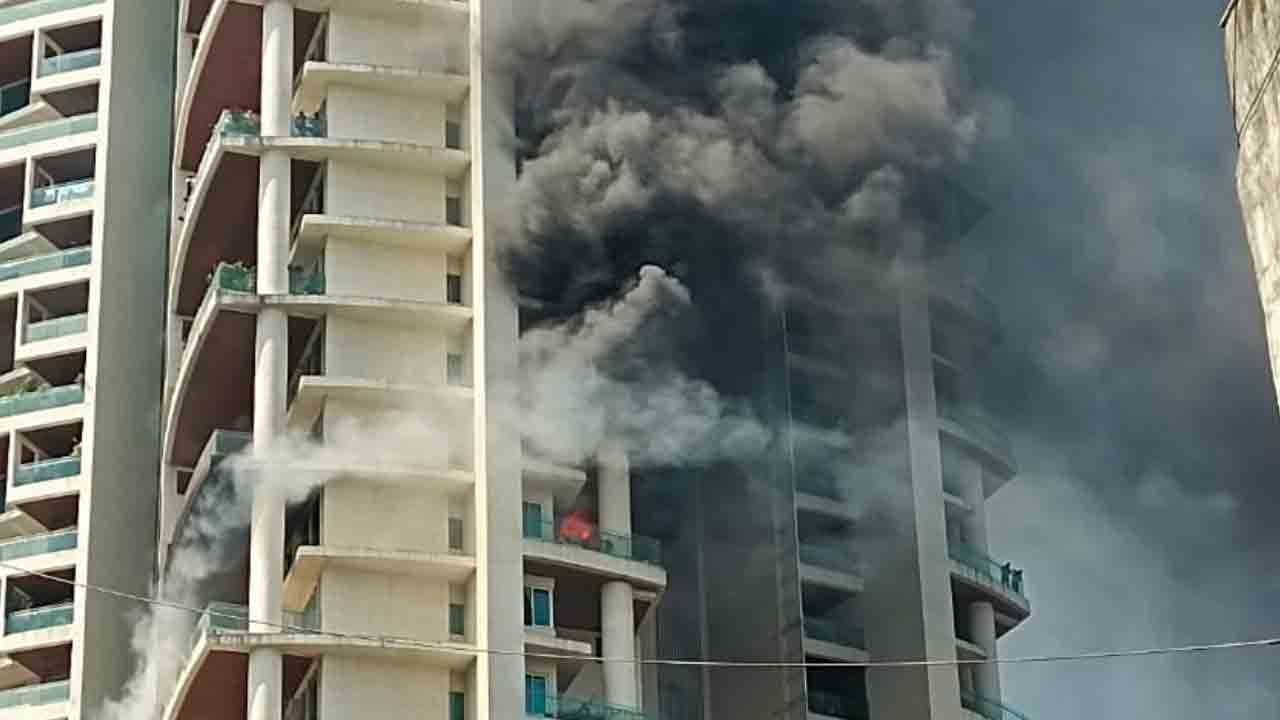 Fire breaks | ముంబయిలో భారీ అగ్నిప్రమాదం