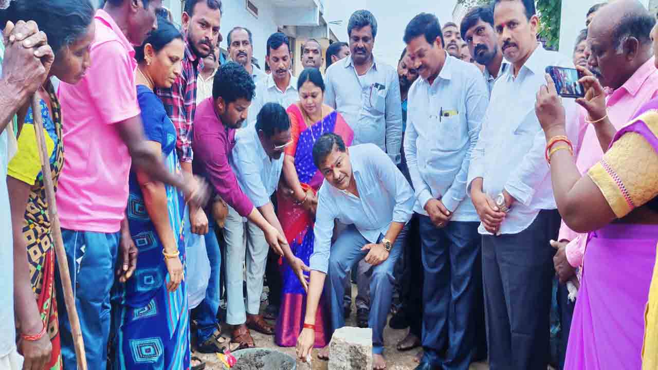 గ్రామాల్లో మౌలిక వసతుల కల్పనే లక్ష్యం