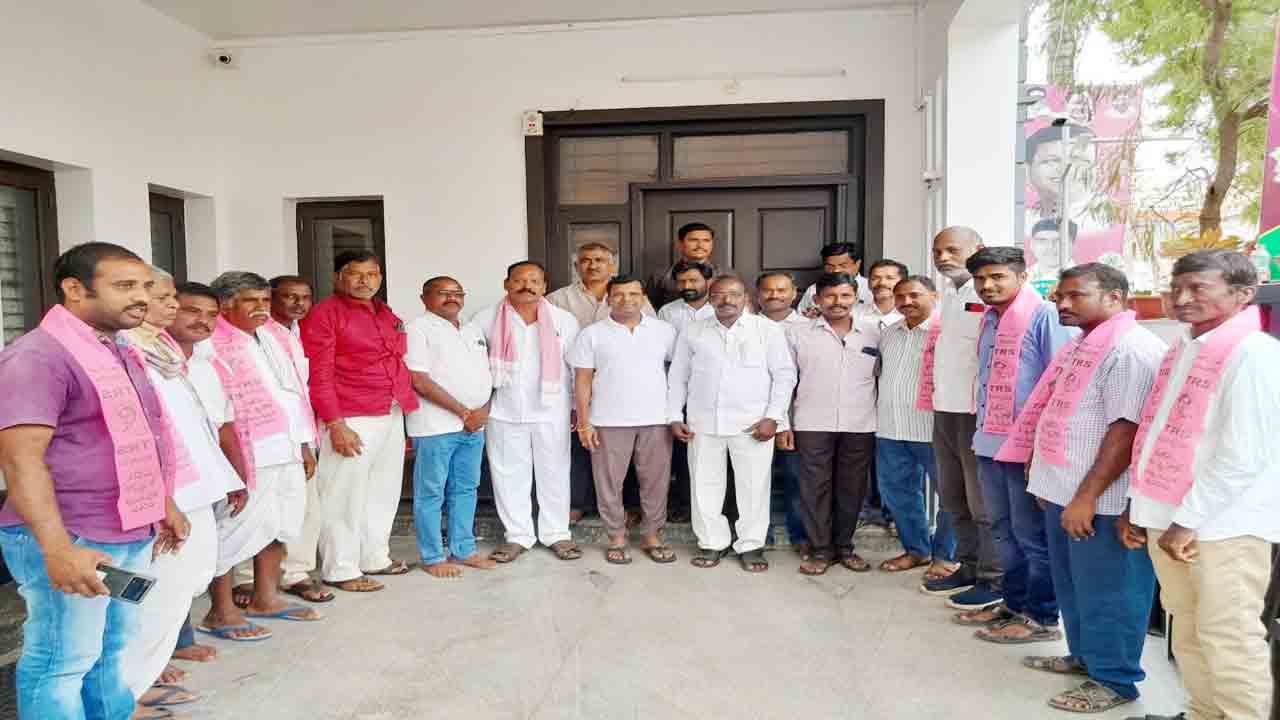 అభివృద్ధిని చూసి బీఆర్‌ఎస్‌లో చేరిక