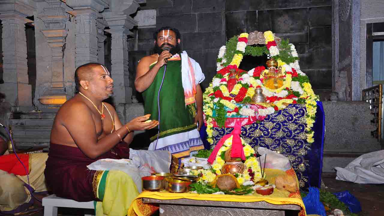 యాదాద్రిలో వైభవంగా కల్యాణోత్సవం