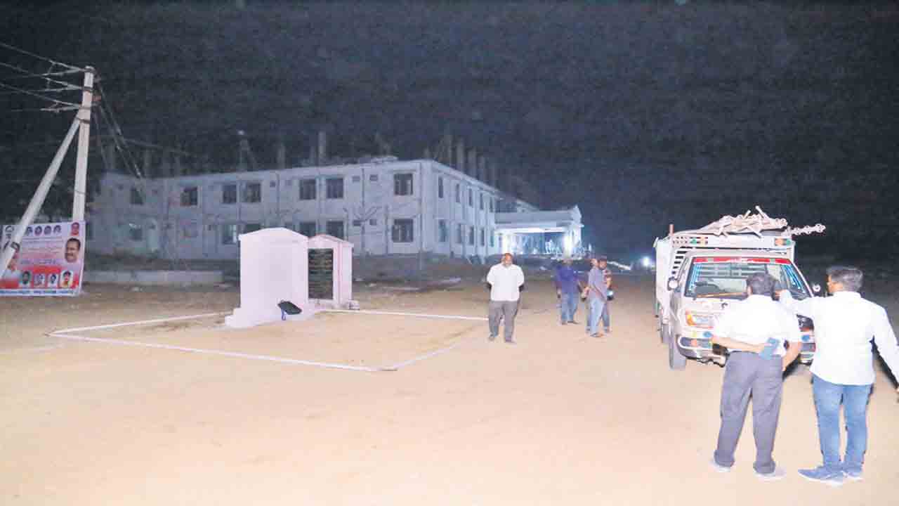 గర్భిణులకు వరం.. కేసీఆర్‌ న్యూట్రిషన్‌ కిట్లు