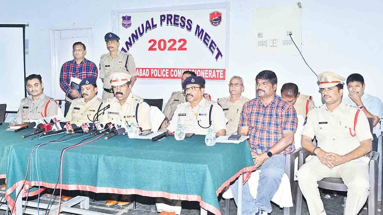 నేరాల నియంత్రణకు కృషి