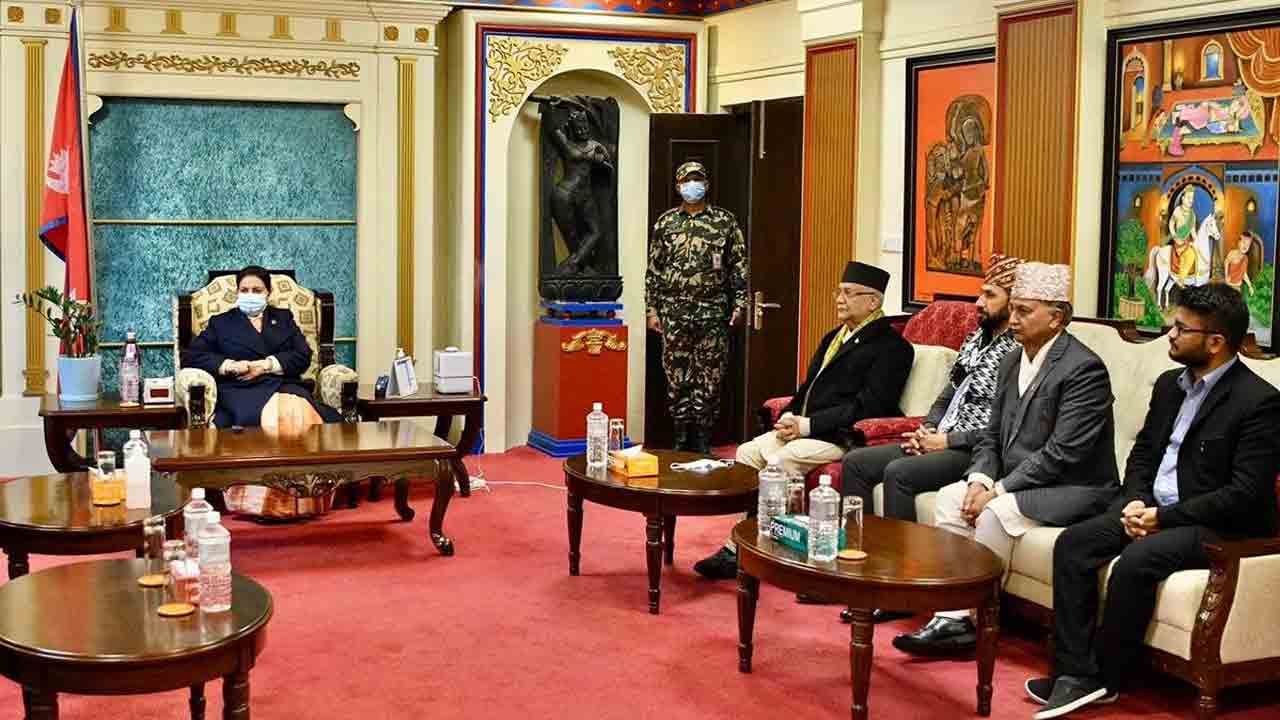 ప్రచండను కొత్త ప్రధానిగా నియమించిన నేపాల్‌ అధ్యక్షురాలు విద్యాదేవి