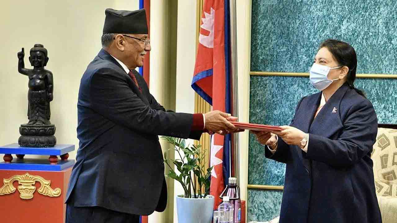 నేపాల్‌ తదుపరి ప్రధాని ప్రచండ.. ప్రభుత్వ ఏర్పాటు కోసం అధ్యక్షురాలికి వినతి