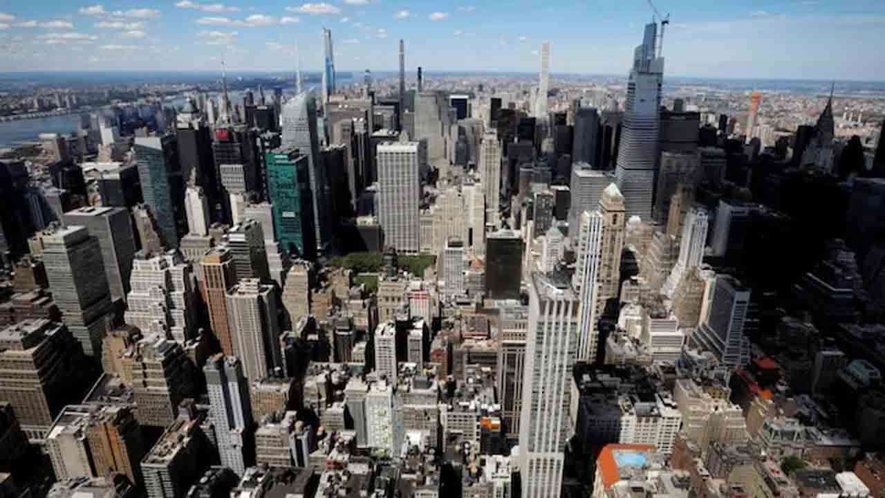 Most Expensive Cities | అత్యంత ఖరీదైన నగరాలుగా న్యూయార్క్, సింగపూర్