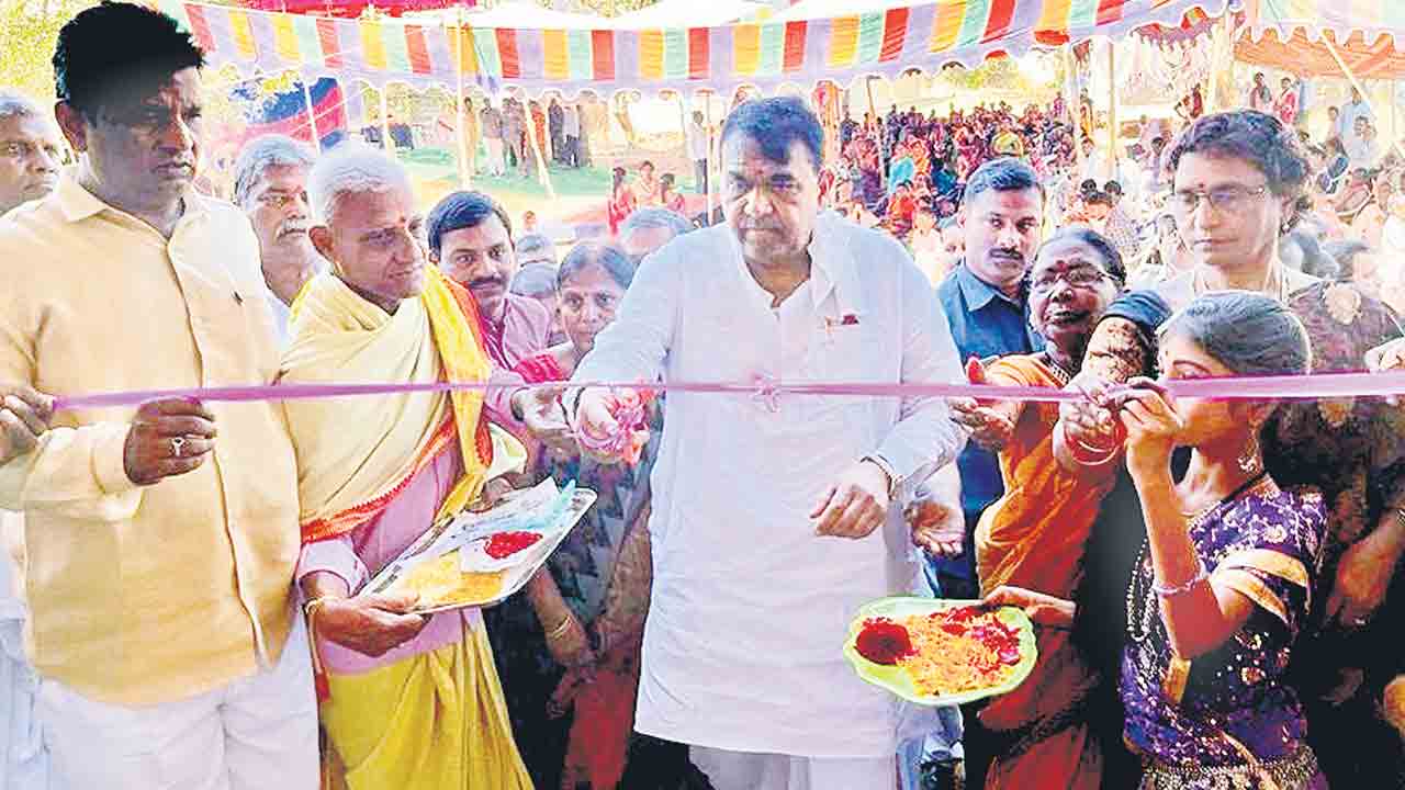 విద్యారంగానికి సర్కారు పెద్దపీట