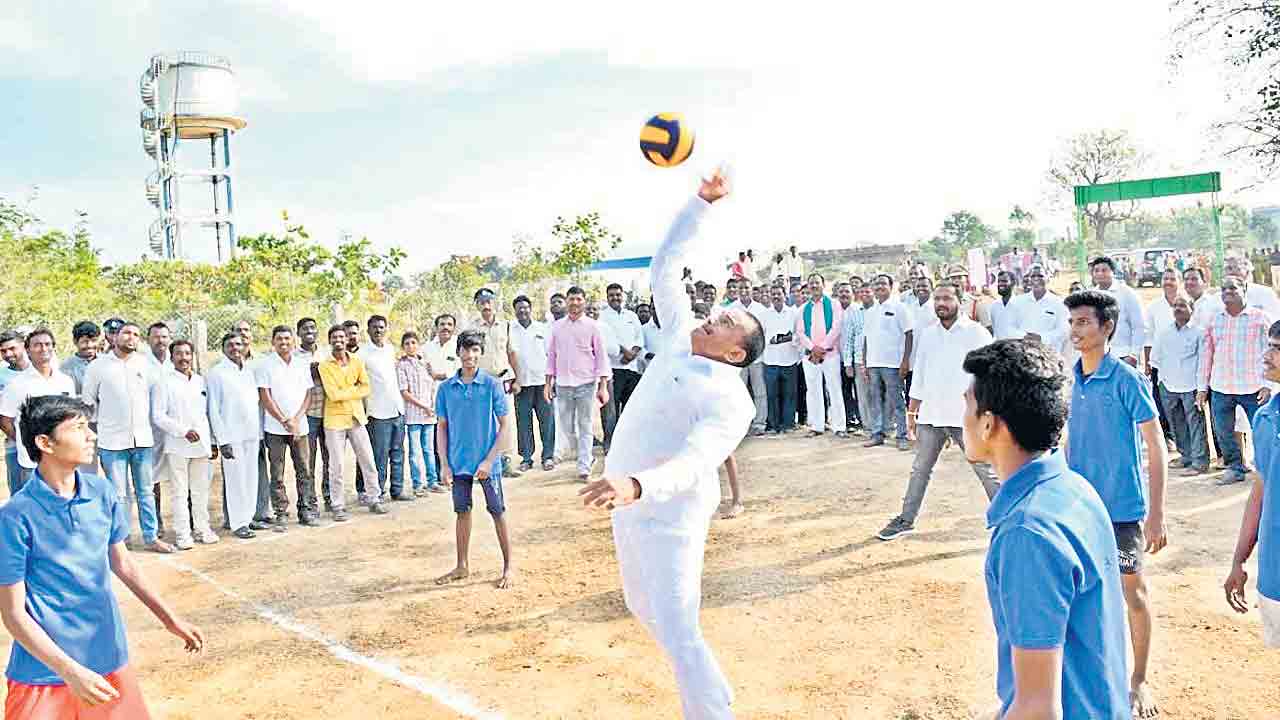 ప్రైవేట్‌కు దీటుగా ప్రభుత్వ బడులు