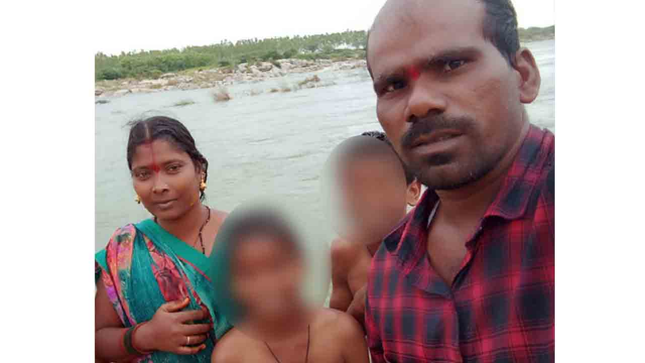 నిజామాబాద్‌లో విషాదం.. అప్పుల బాధతో కుటుంబం ఆత్మహత్యాయత్నం