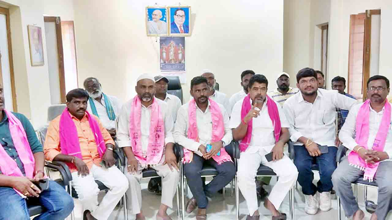 అసత్య ప్రచారం మానుకోవాలి