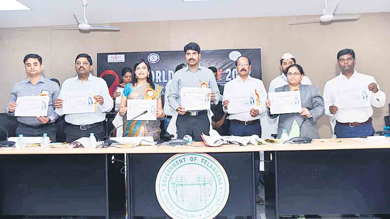 ఎయిడ్స్‌ వ్యాధిగ్రస్తులపై వివక్ష చూపొద్దు