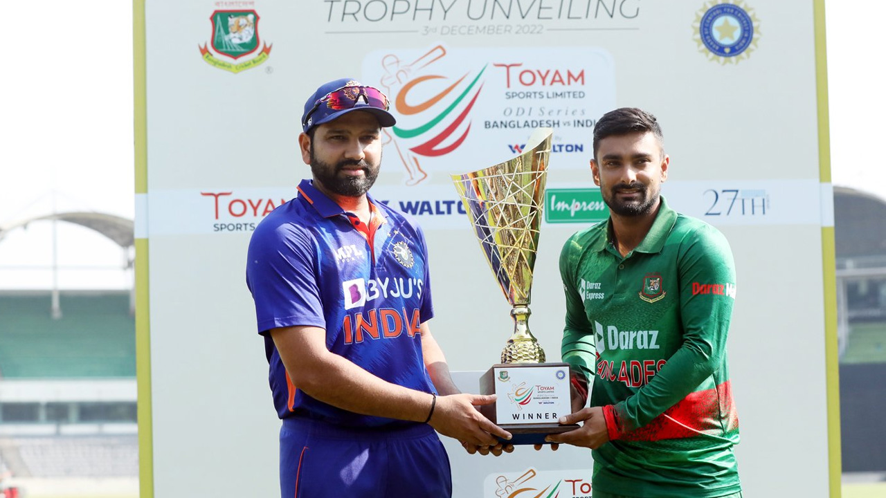IND vs BAN: వన్డే సిరీస్‌ ట్రోఫీని ఆవిష్కరించిన ఇరు జట్ల కెప్టెన్‌లు