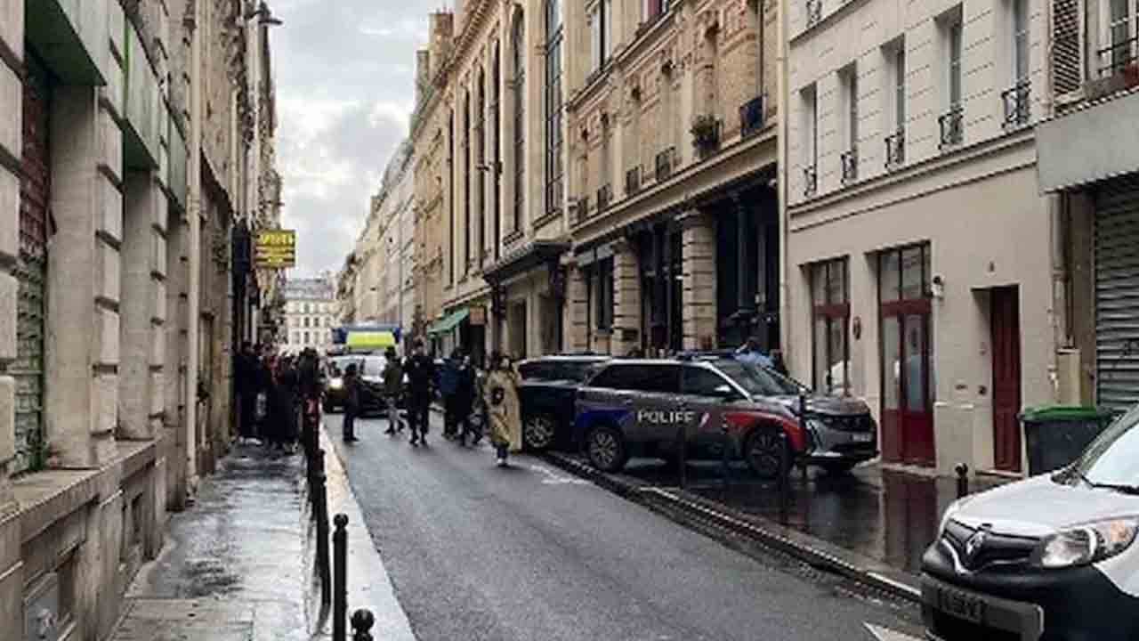 సెంట్రల్ పారిస్‌లో కాల్పుల కలకలం.. ఇద్దరు మృతి, పలువురికి గాయాలు