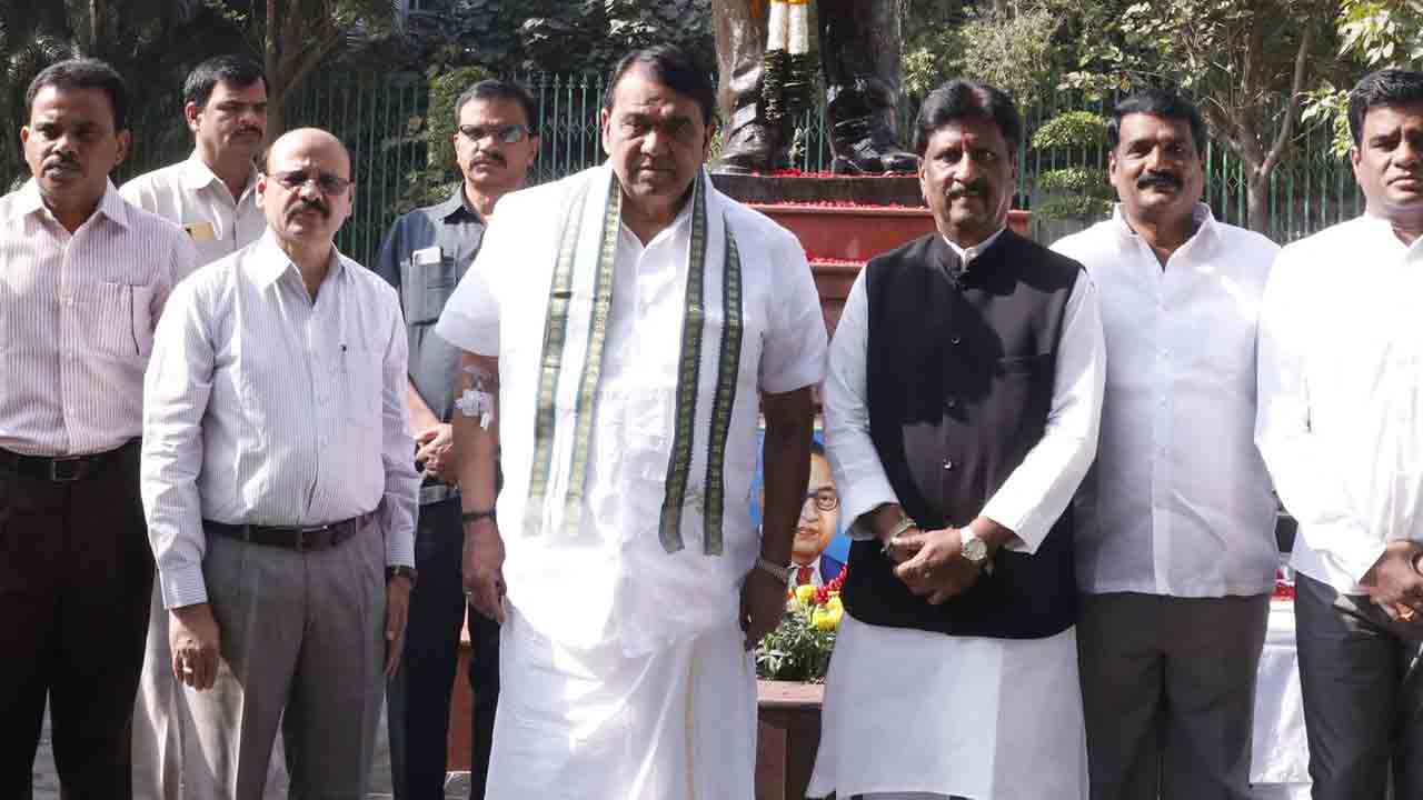 చావనైనా చస్తాం.. కేసీఆర్ను వీడం