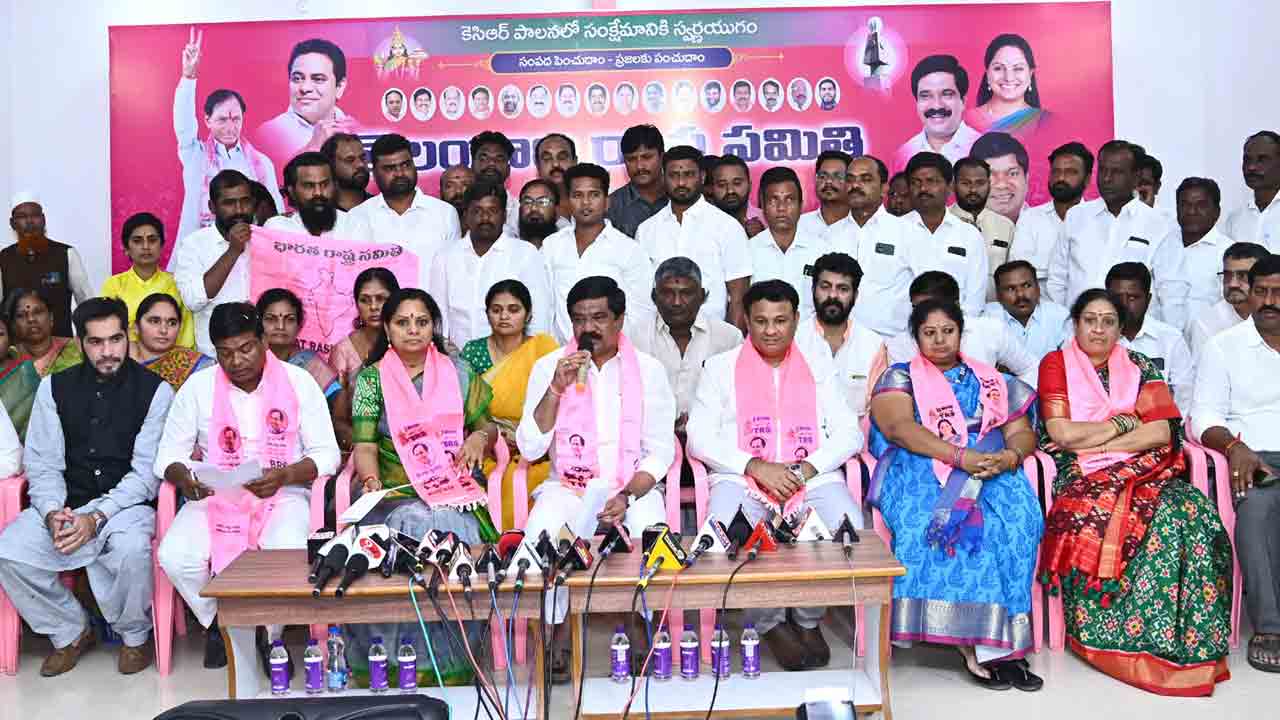 కల్లాల నిధులు అడిగితే యుద్ధమే