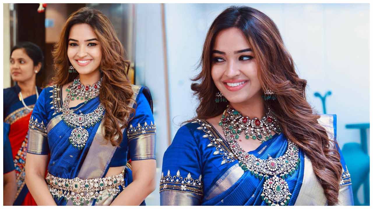 Pujita Ponnada | పట్టుచీరలో కుందనపు బొమ్మల్లా పూజిత పొన్నాడ..