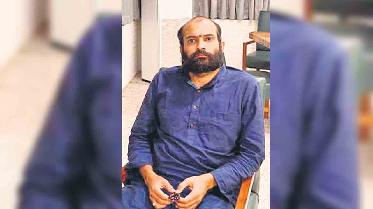 నకిలీ పాస్‌పోర్ట్‌ కేసులో ఆర్బీసీ అరెస్ట్‌