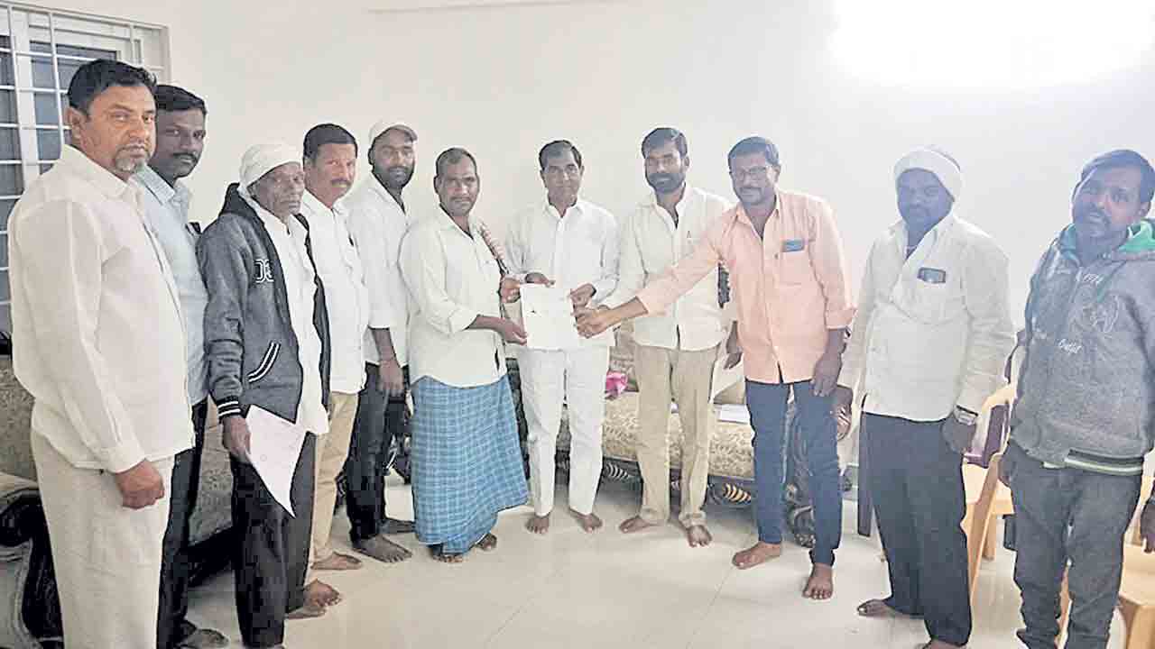 పథకాలను సద్వినియోగం చేసుకోవాలి