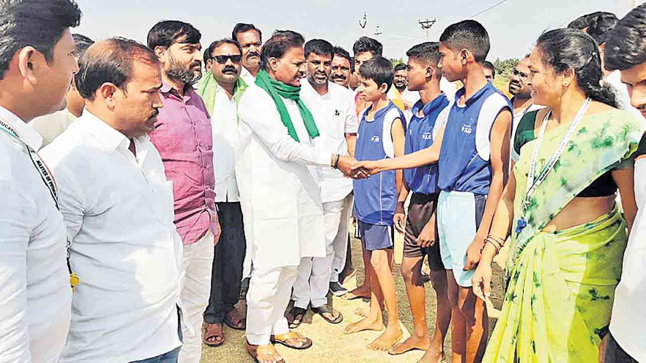 తెలంగాణ ఖ్యాతిని జాతీయస్థాయిలో చాటాలి