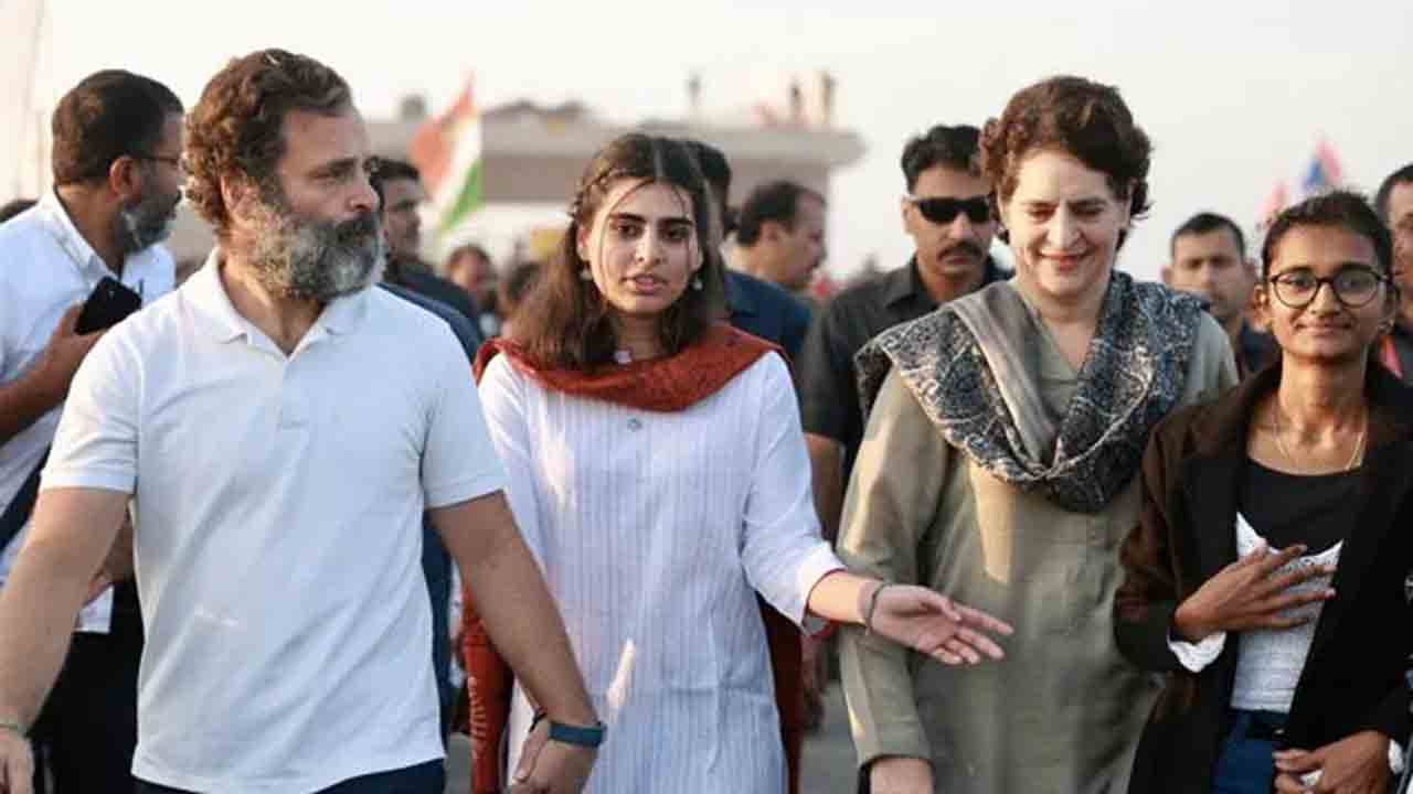 Rahul Gandhi | రాహుల్‌ యాత్రలో మెరిసిన ప్రియాంక గాంధీ కూతురు.. !