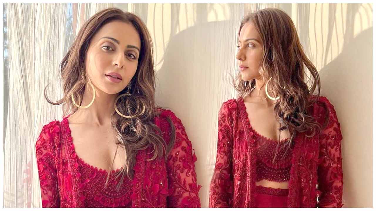 Rakul Preet Singh | రెడ్ క‌ల‌ర్ డ్రెస్‌లో కేక‌పుట్టిస్తున్న రకుల్‌ ప్రీత్‌ సింగ్..