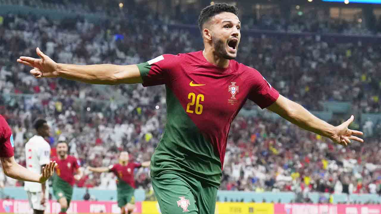 రామోస్‌ హ్యాట్రిక్‌