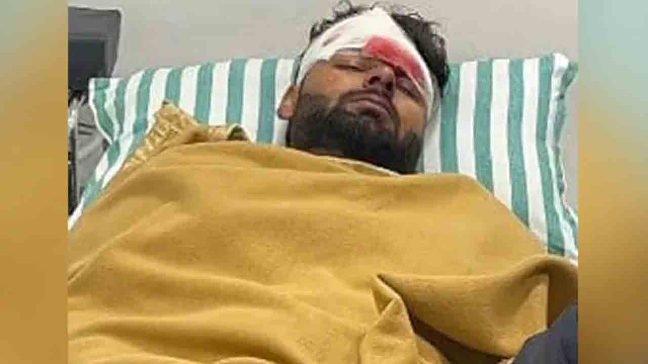 Rishabh Pant | మెరుగైన చికిత్స కోసం ఢిల్లీకి పంత్‌