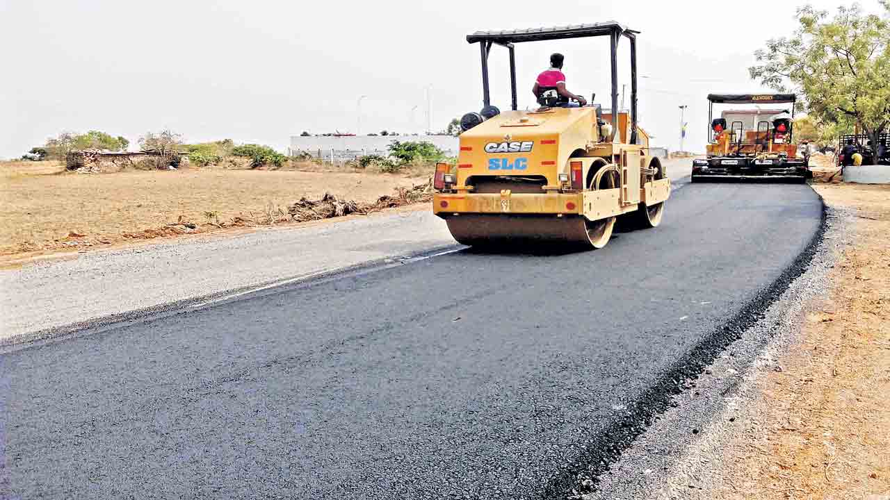 రాచబాటలకు 2500 కోట్లు