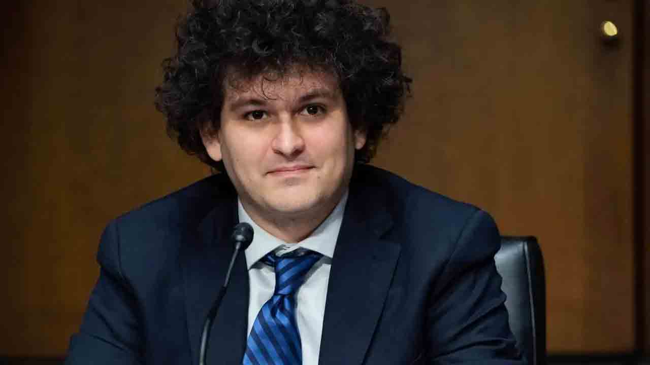 FTX | దివాళా క్రిప్టో ఎక్చేంజ్ మాజీ చీఫ్ బ్యాంక్ మన్ ఫ్రీడ్ అరెస్ట్