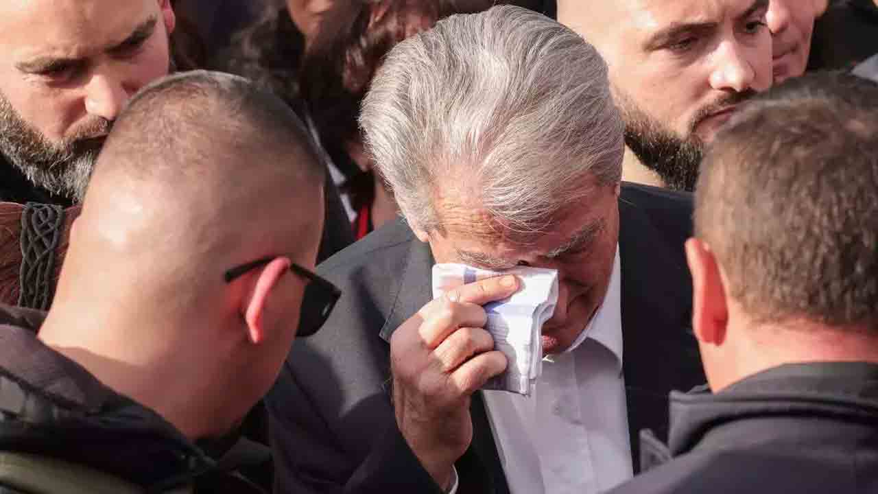 Sali Berisha | మాజీ అధ్యక్షుడి ముఖంపై పంచ్‌.. వీడియో వైరల్‌..!