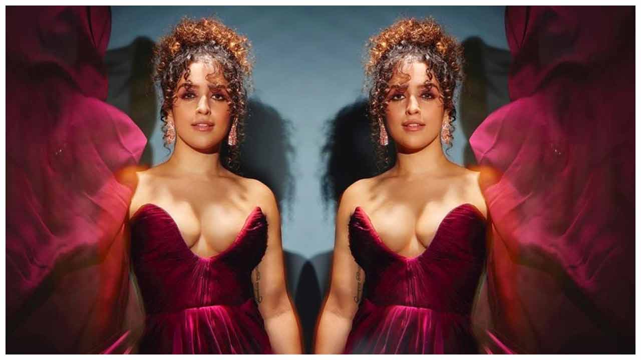 Sanya Malhotra | స్లీవ్ లెస్ అందాలతో సెగలు పుట్టిస్తున్న సన్యా మల్హోత్రా..