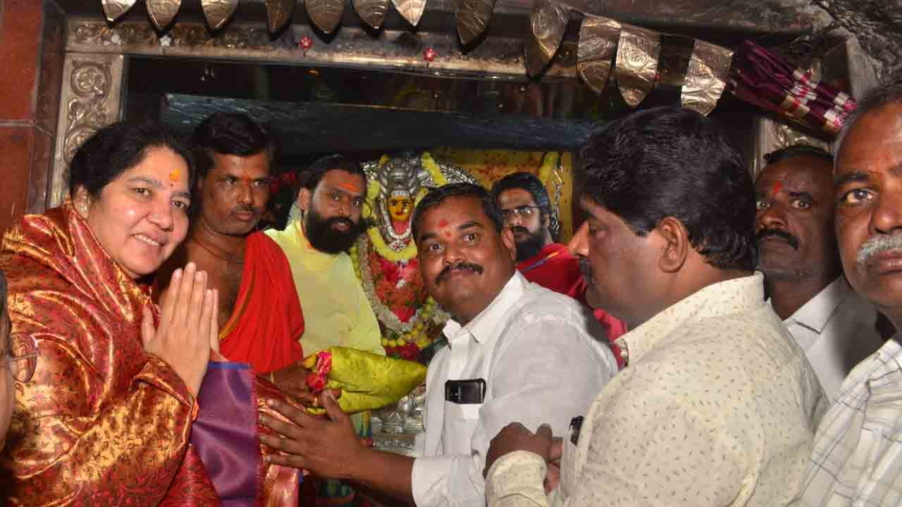 ప్రజా సంక్షేమానికి సీఎం కేసీఆర్‌ కృషి : మంత్రి సత్యవతి