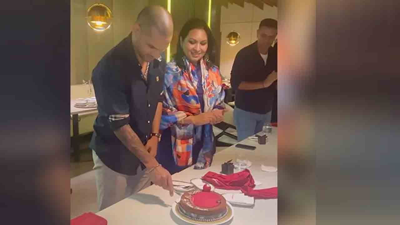 Shikhar Dhawan | శిఖర్‌ ధావన్‌ పుట్టినరోజు వేడుకలు.. వీడియో వైరల్‌..!