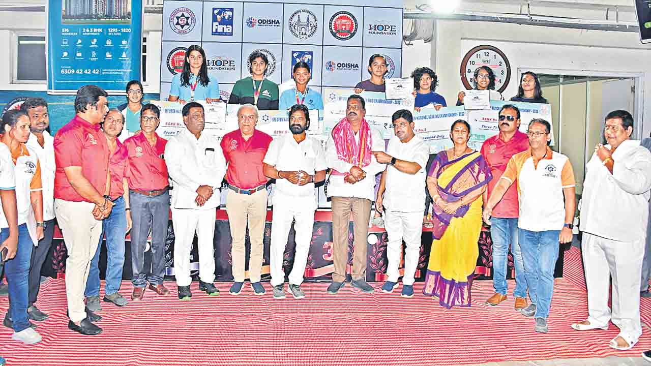 జాతీయ స్విమ్మింగ్‌ టోర్నీ షురూ