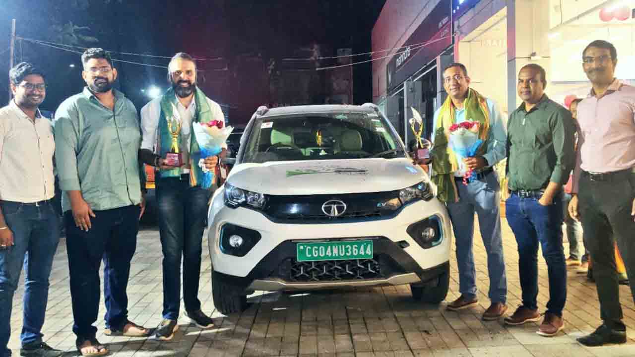 టాటా నెక్సాన్ ఈవీ మ్యాక్స్‌లో సక్సెస్‌ఫుల్‌గా ఆలిండియా డ్రైవ్‌.. 52 రోజుల్లో 17 వేల కిలోమీటర్లు