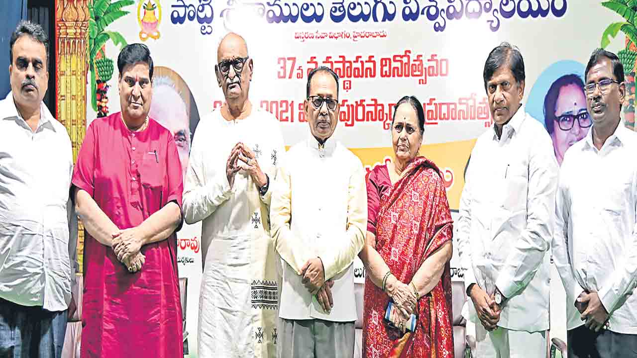 వర్సిటీల్లో పోస్టుల భర్తీకి కేసీఆర్‌ సుముఖత