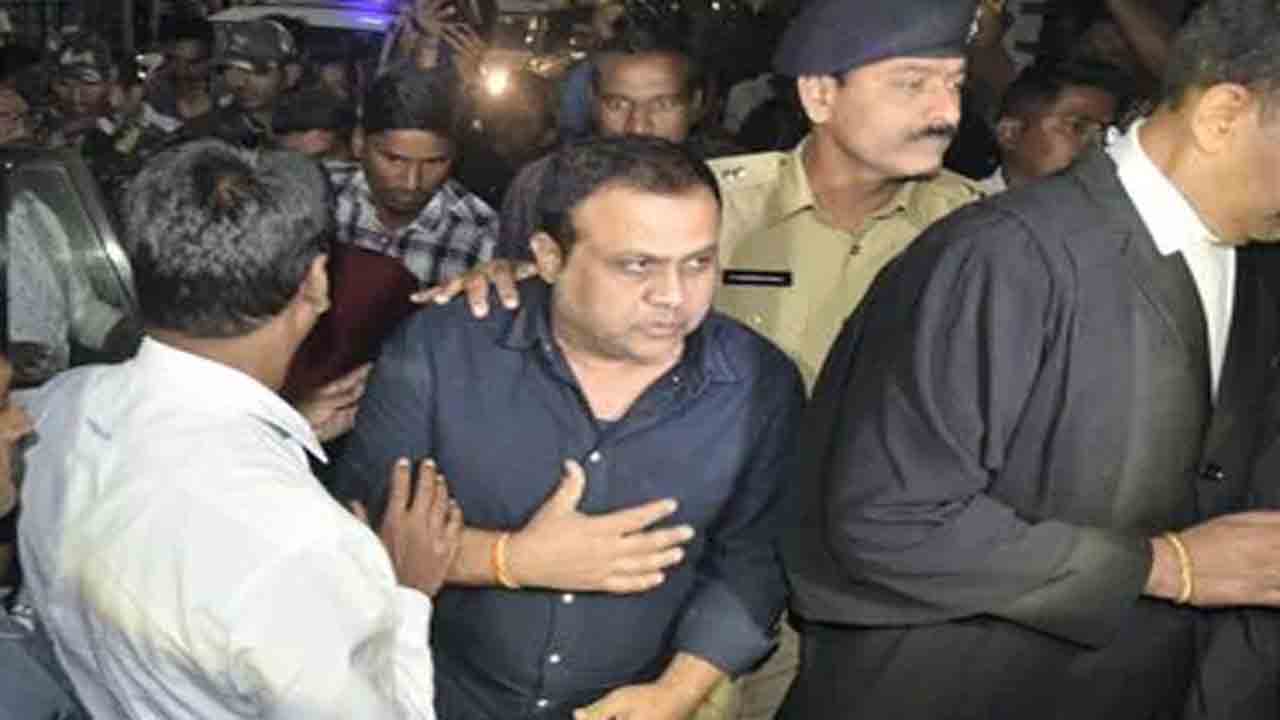 నందకుమార్‌ను కస్టడీకి ఇవ్వండి