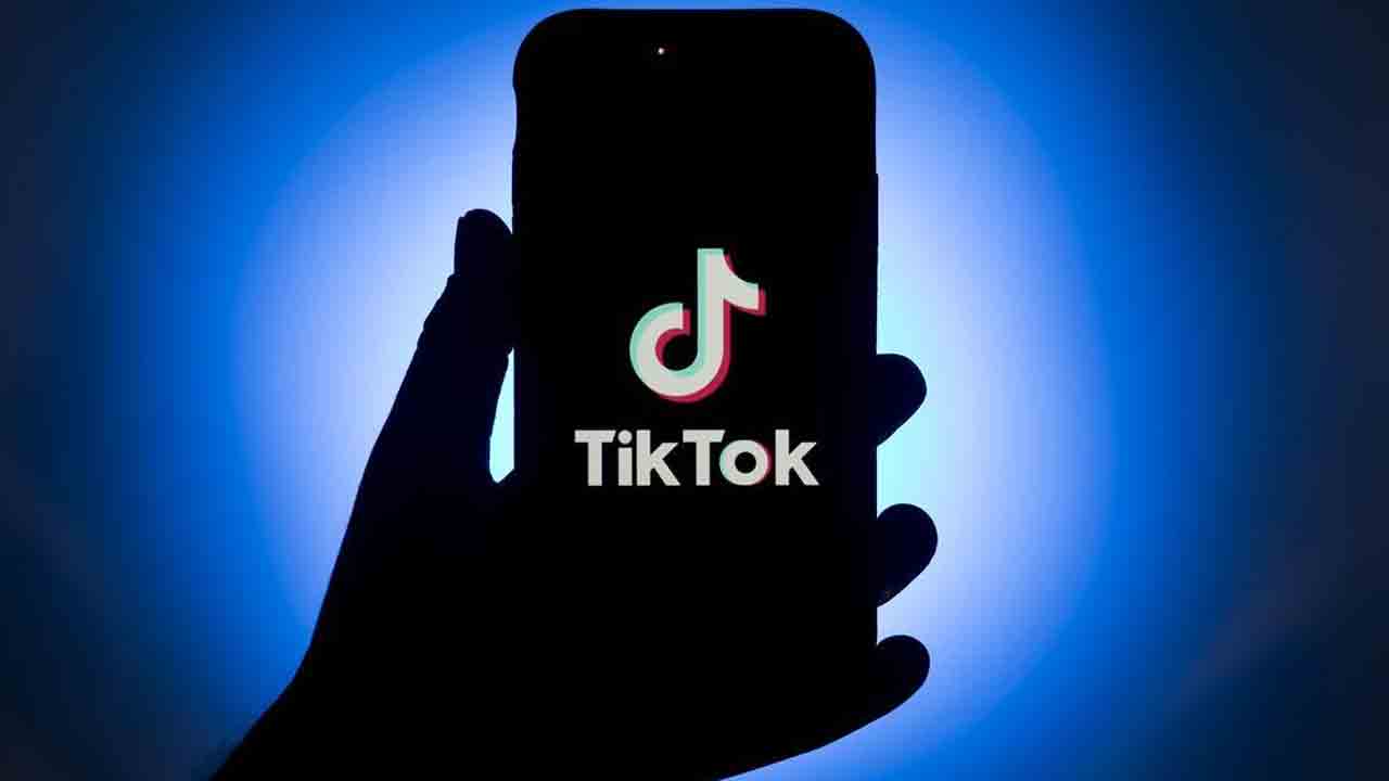 TikTok | అమెరికాలో టిక్‌టాక్‌పై నిషేధం.. ఆదేశాలు జారీ చేసిన యూఎస్‌ హౌస్‌