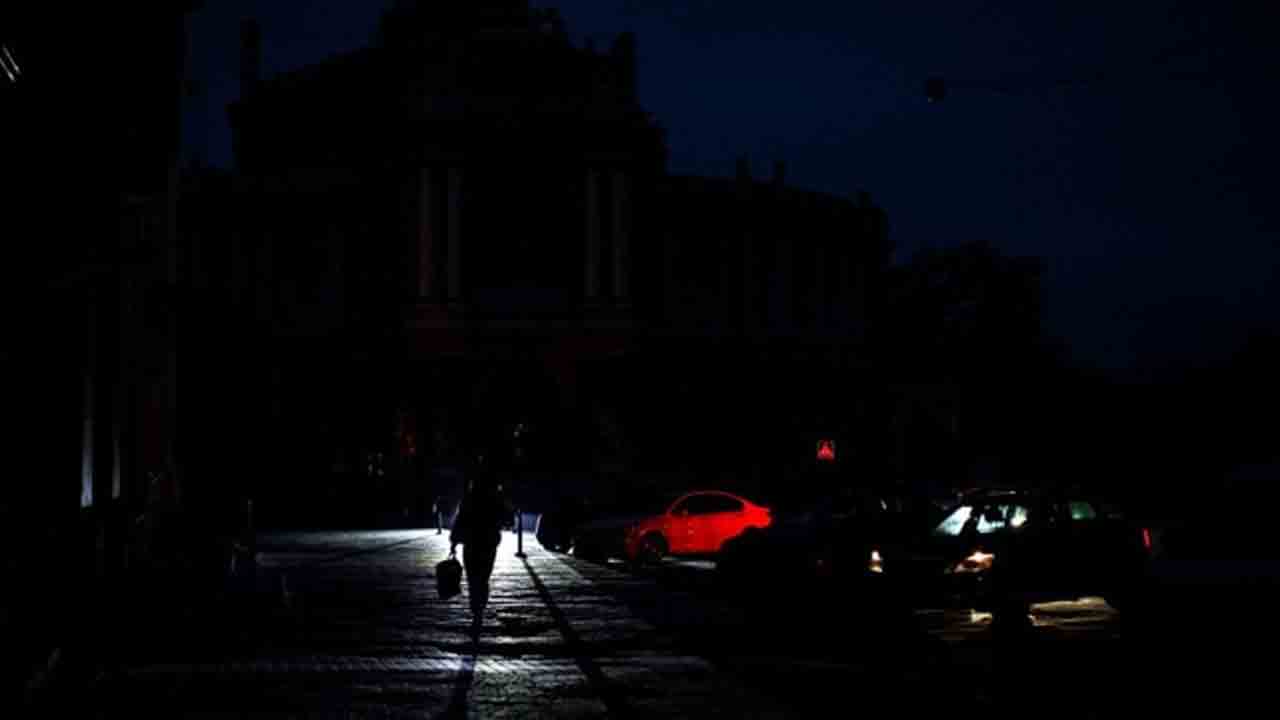 ఉక్రెయిన్‌పై డ్రోన్లతో విరుచుకుపడిన రష్యా.. ఒడెస్సా రీజియన్‌లో అంధకారం