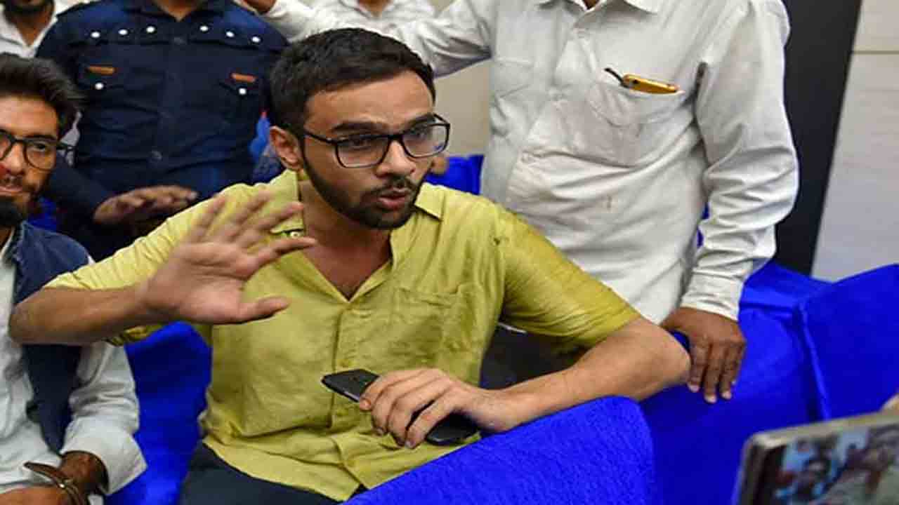 ఢిల్లీ అల్లర్లలో రాళ్లు రువ్విన కేసులో ఉమర్ ఖలీద్‌కు ఊరట.. నిర్దోషిగా పేర్కొన్న ఢిల్లీ కోర్టు