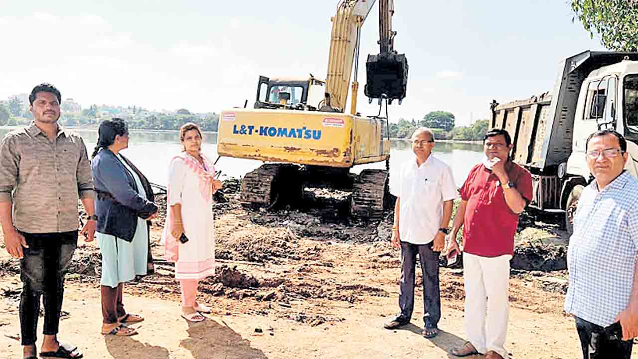 చెరువుల అభివృద్ధికి కృషి : కార్పొరేటర్‌