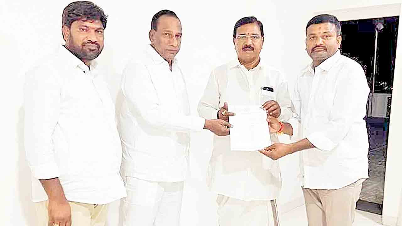 ఉద్యమ నేతకు దక్కిన గౌరవం