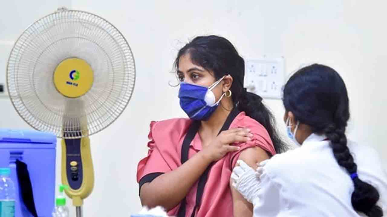 డబుల్‌ బూస్టర్‌ డోస్‌ ఇవ్వండి..! కేంద్రానికి ఐఎంఏ సిఫారసు..!!