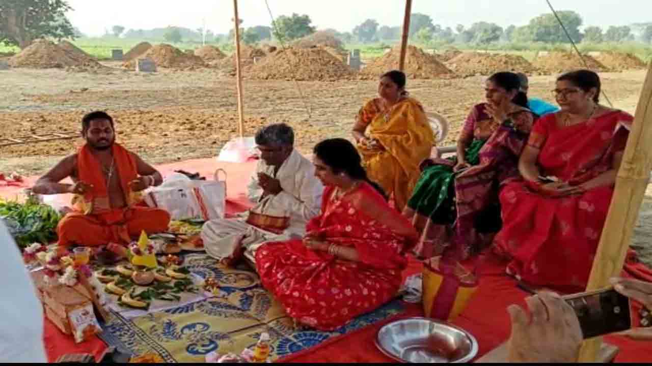 ఊరికి ఉపకారం