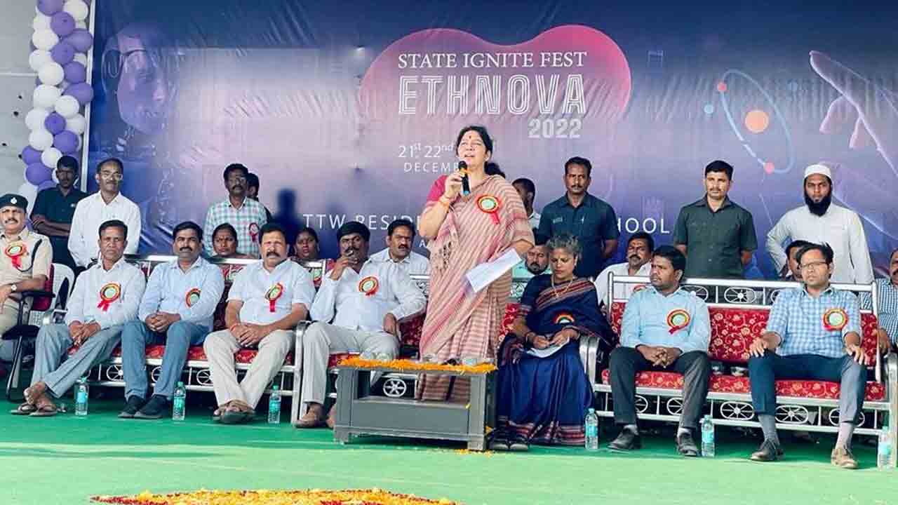 గిరిజన సంక్షేమ గురుకులాలు దేశానికే తలమానికం