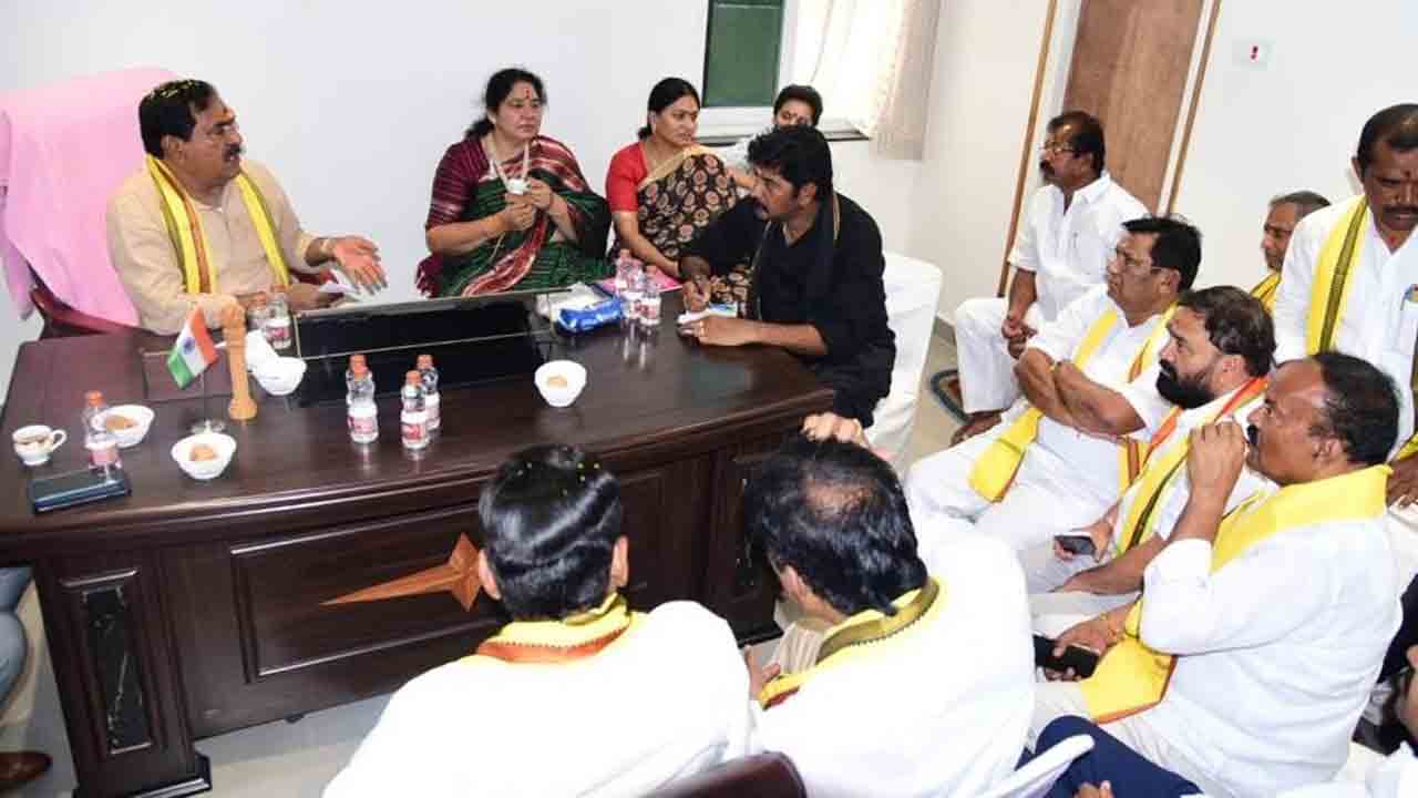 సీఎం పర్యటనను విజయవంతం చేయాలి