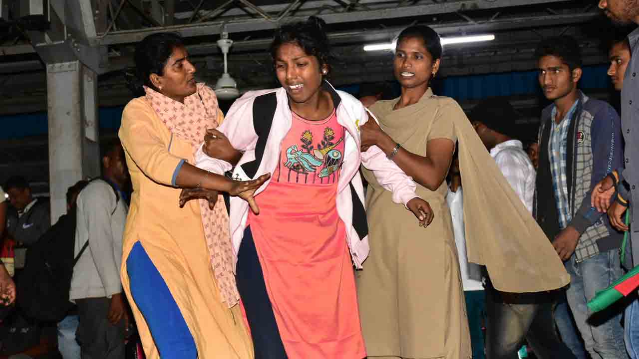 దైవదర్శనానికి వెళ్లొస్తూ అనంత లోకాలకు..