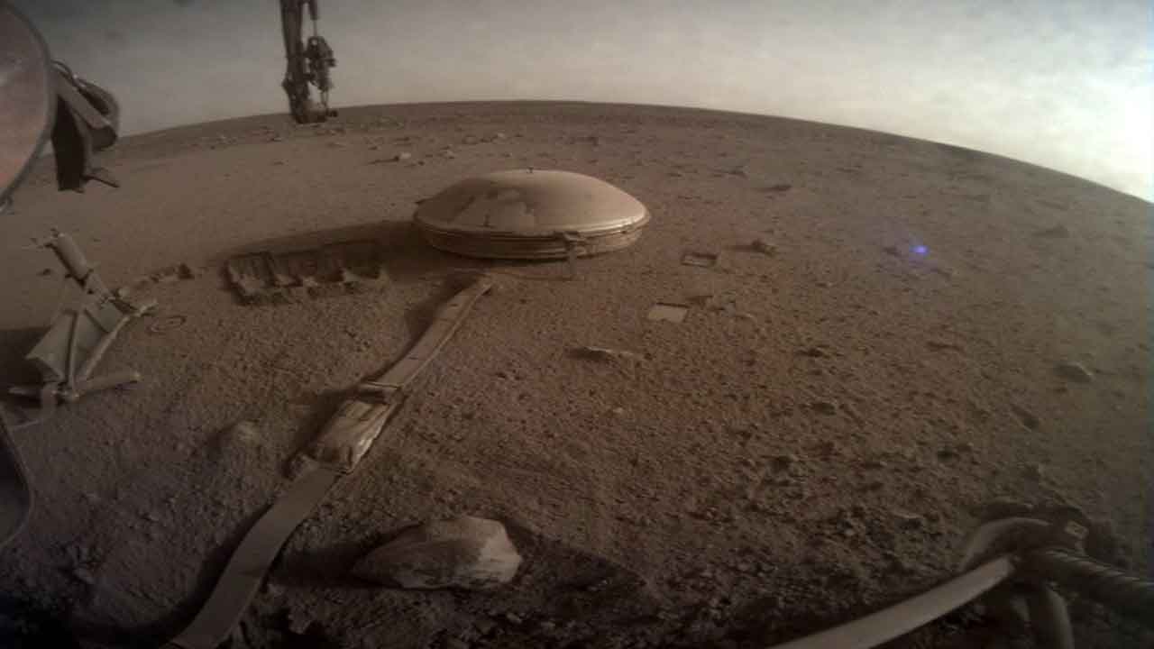NASA Insight lander | ఇదే నా చివరి ఫొటో అవుతుందేమో..!? : ఇన్‌సైట్‌ ల్యాండర్‌