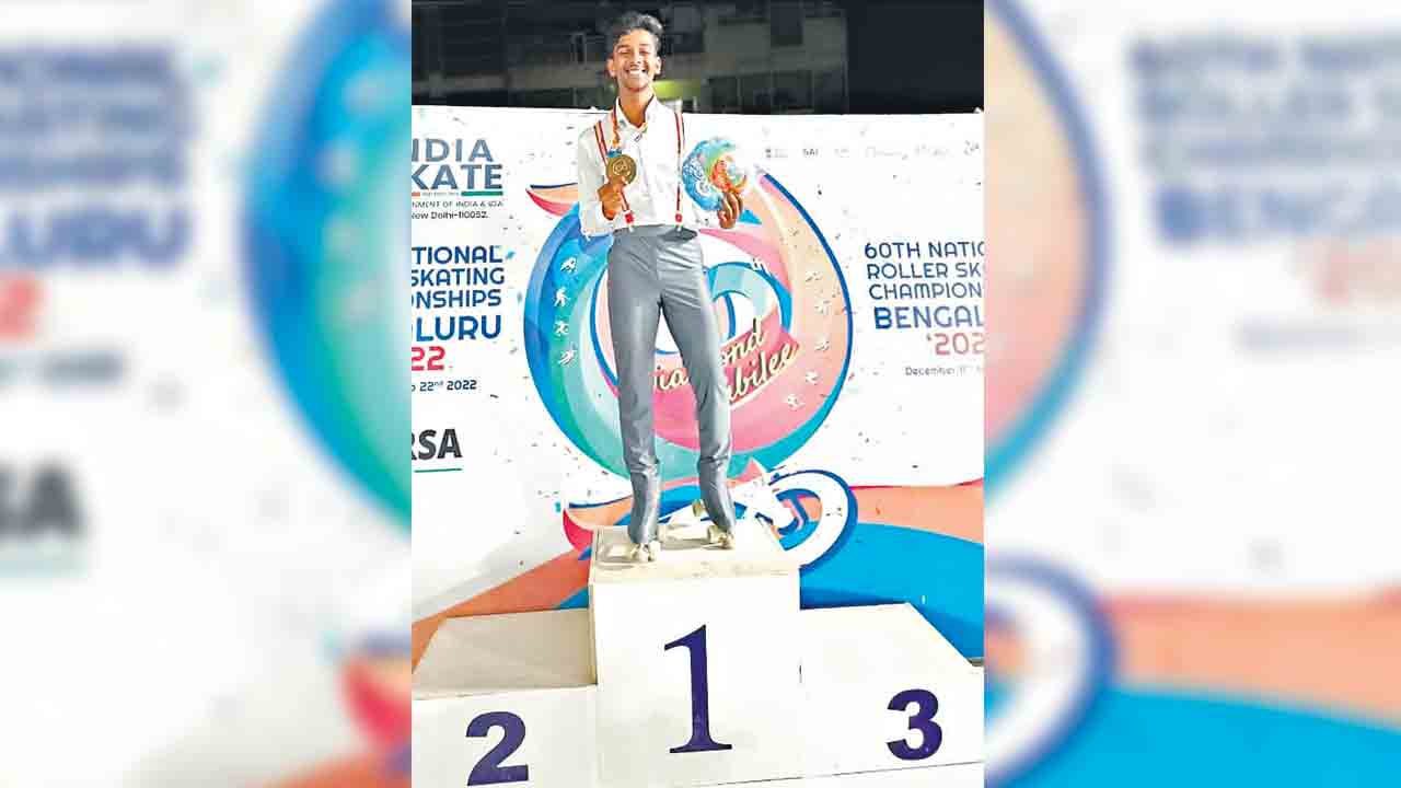 జాతీయ స్కేటింగ్‌లో తేజేష్‌ పతక జోరు