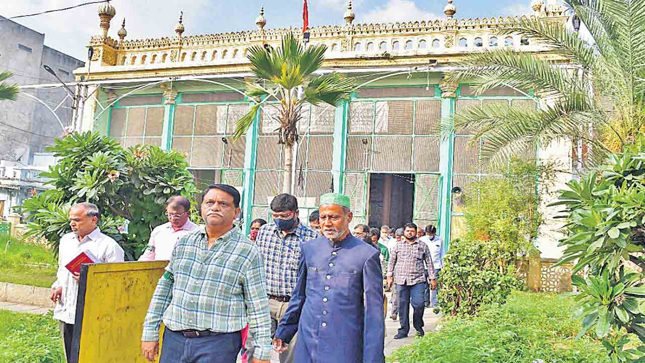 బాద్‌షాహీ అషుర్‌ ఖానాకు మహర్దశ